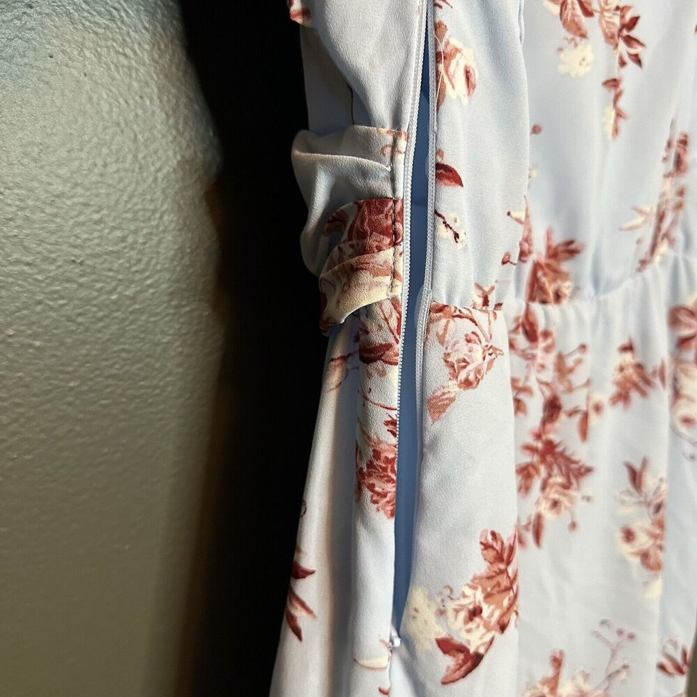 NWT Express Floral Twist Front Fit And Flare Dress Blue Sz XS - Picture 5 of 6